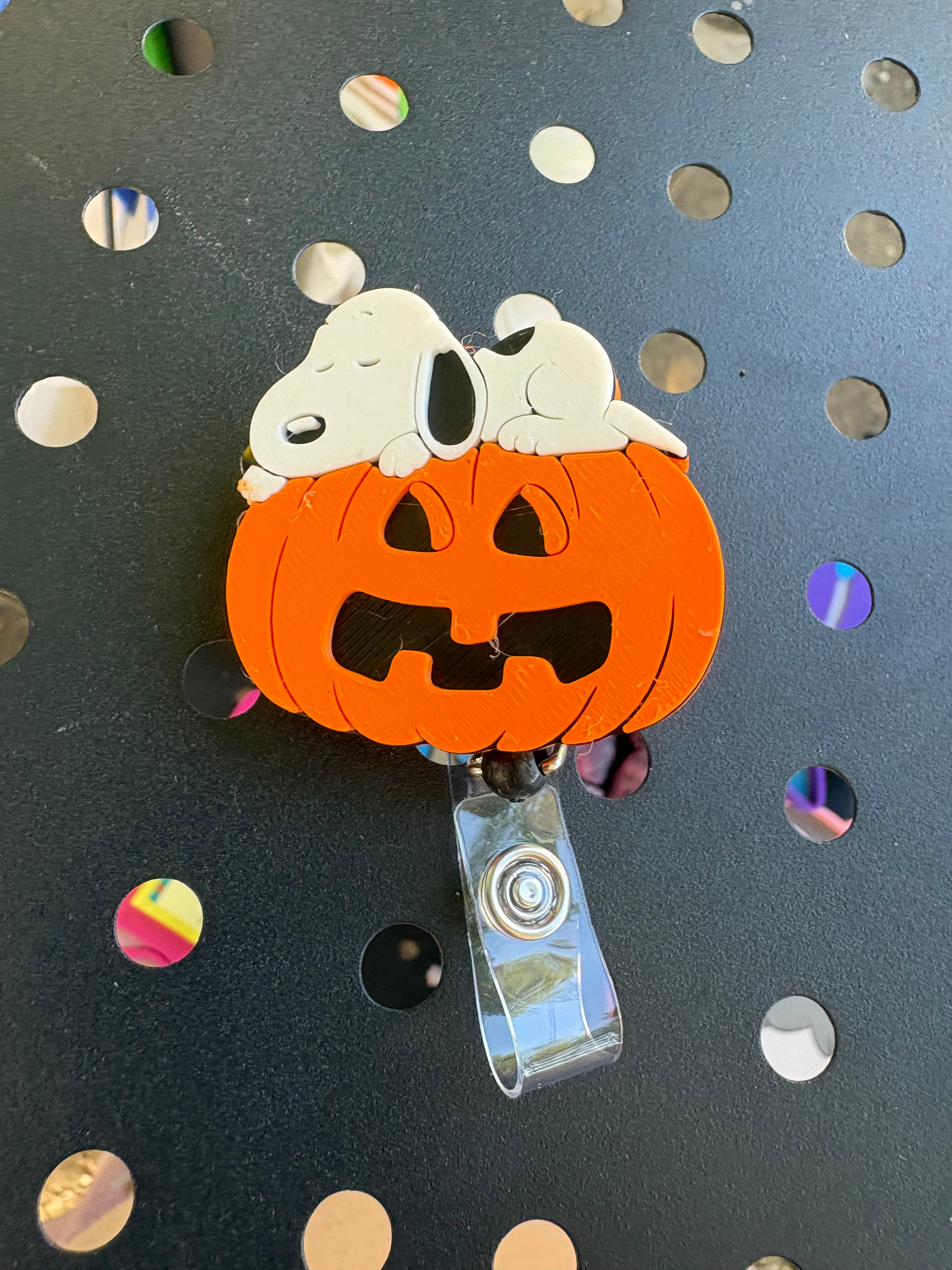 Snoopy Pumpkin Badge Reel