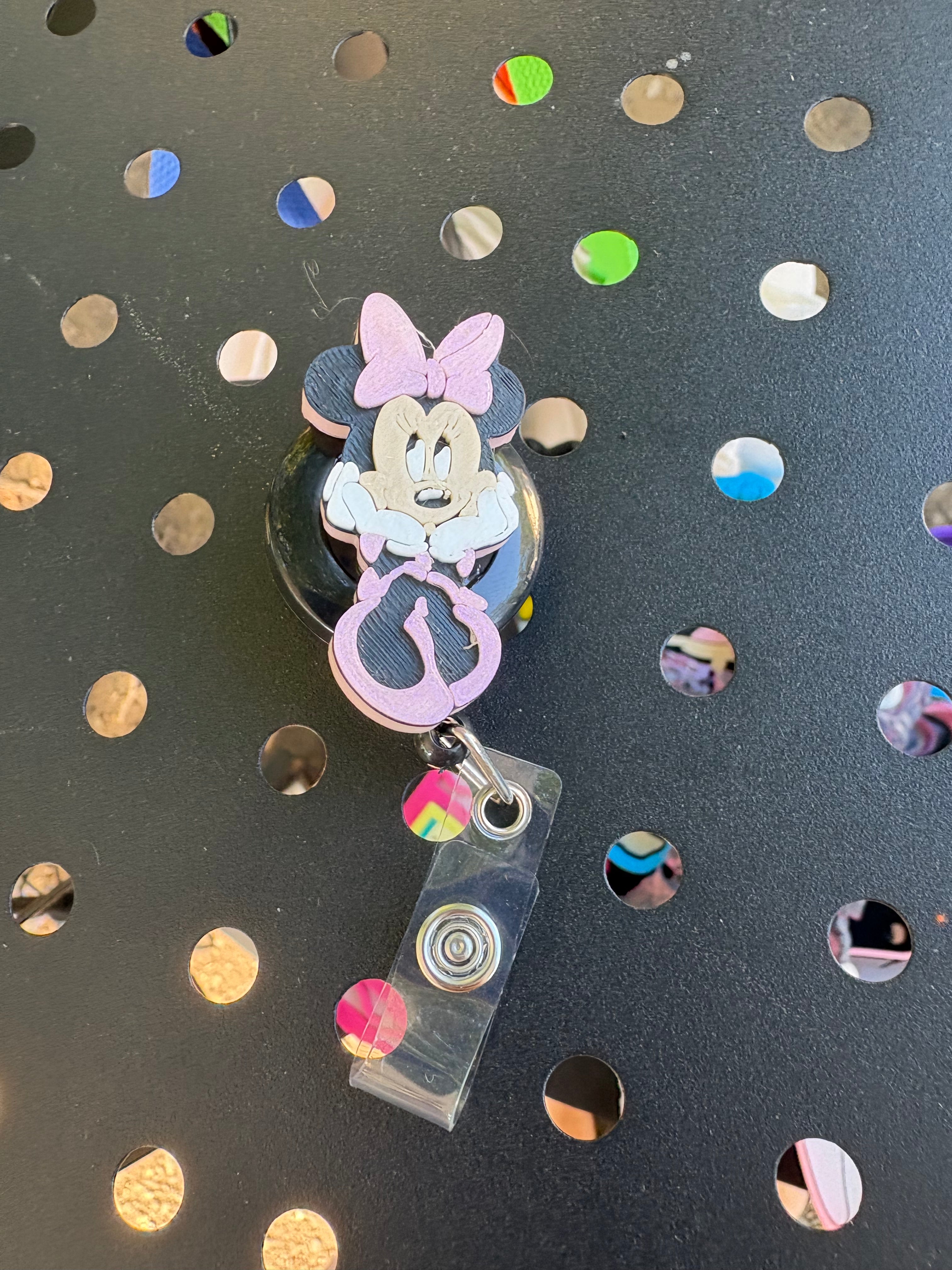 Minnie Badge Reel