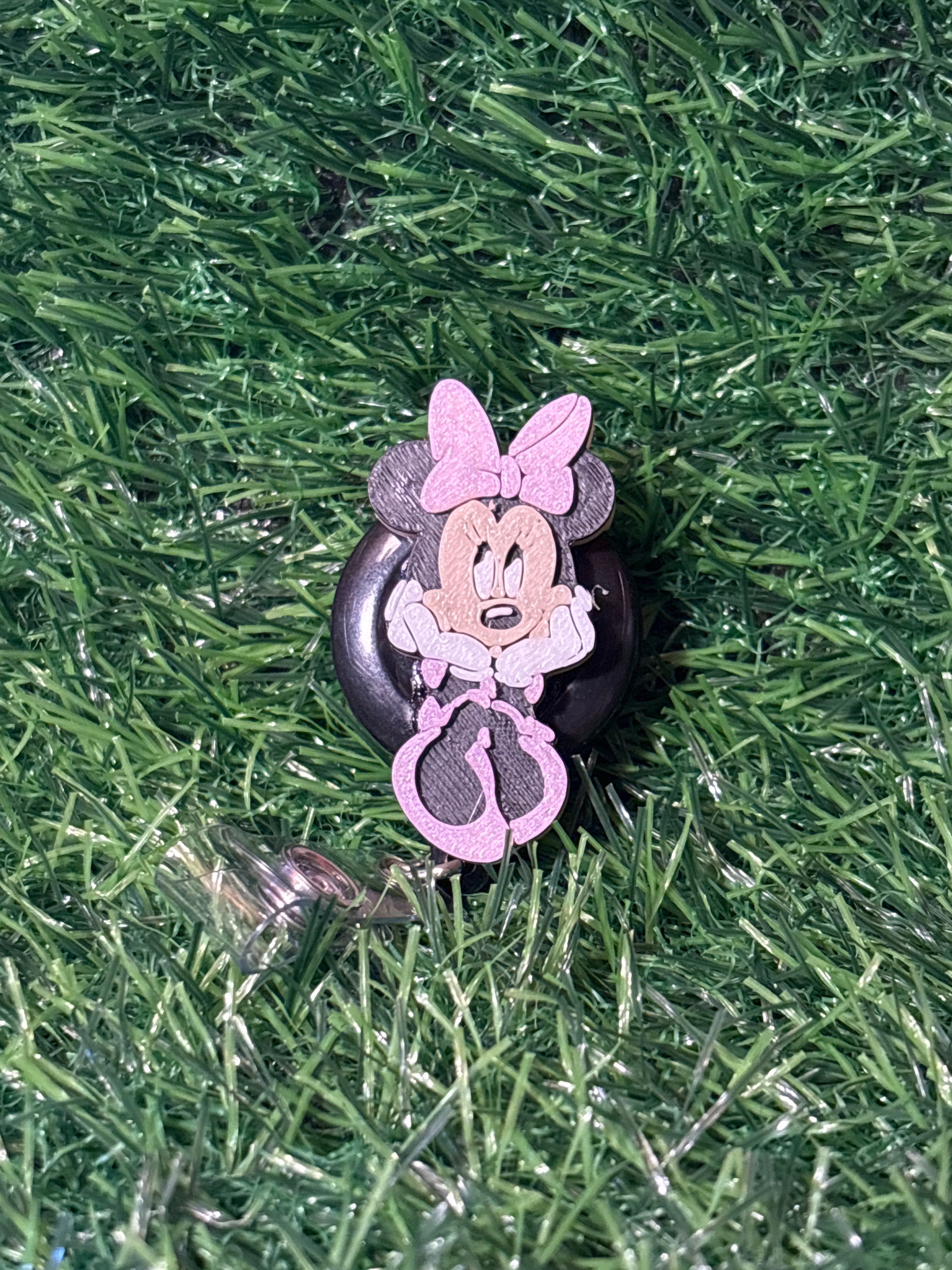 Minnie Badge Reel